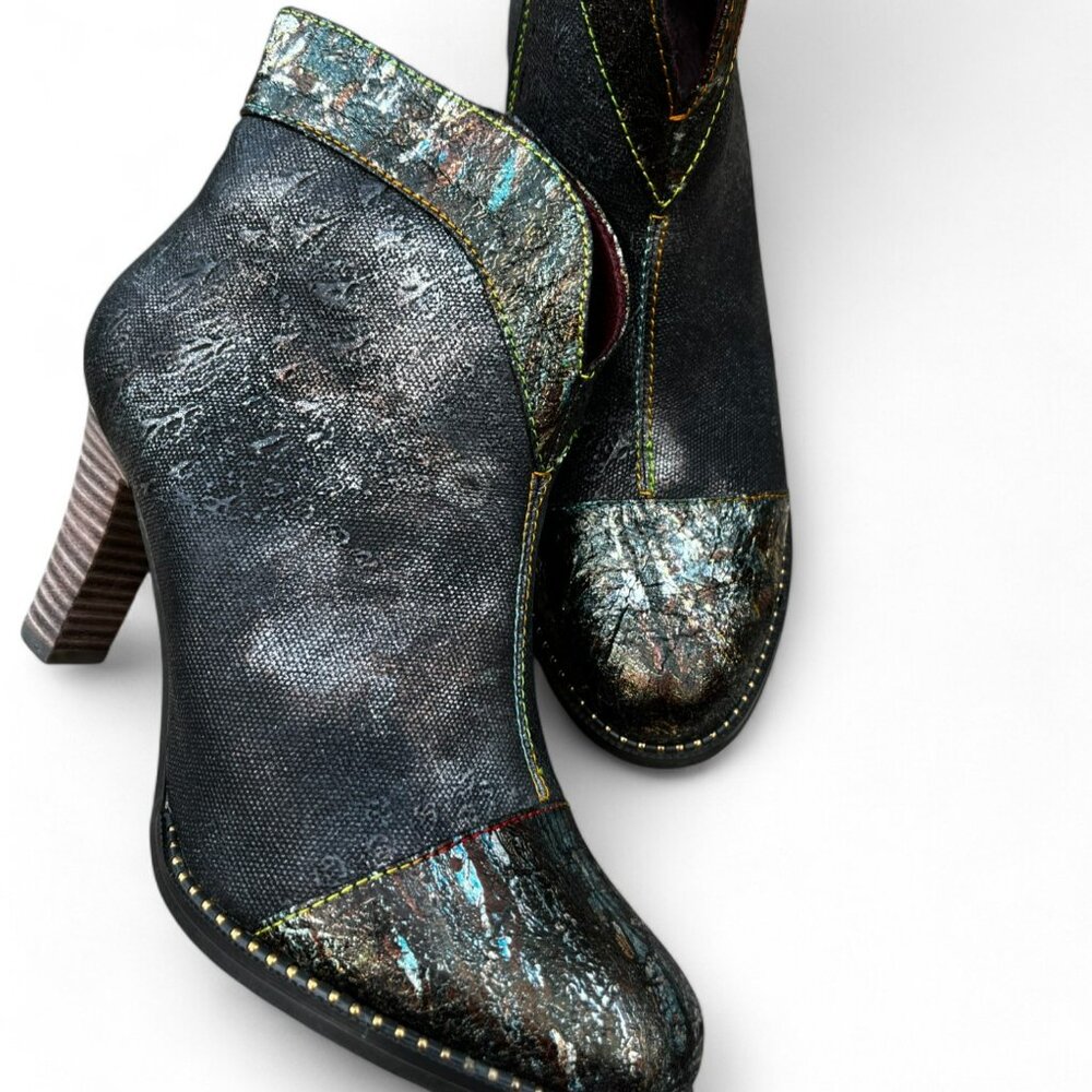 L'ARTISTE SPRING STEP Eleni Black Metallic Embossed Leather Bootie size 37EU